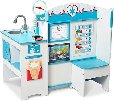 Melissa & Doug Centro de actividades médico – Estación médica de madera / maletín de doctor, juego de rol desde 3 años