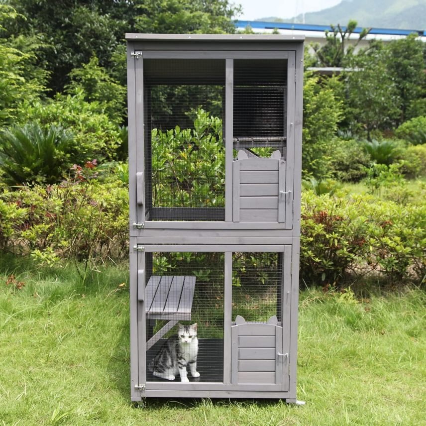 Catio / casa para gatos – Gran recinto de madera interior/exterior con puerta extragrande, plataformas y casita
