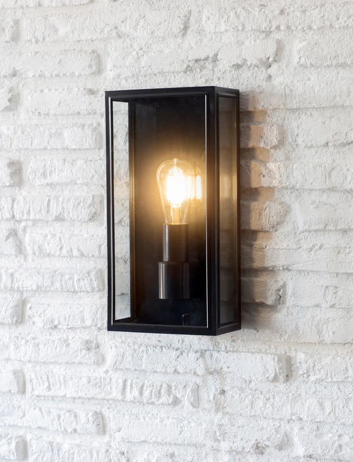 Belgrave Outdoor Lantern Tall Carbon – Farol exterior moderno para jardín, terraza y balcón