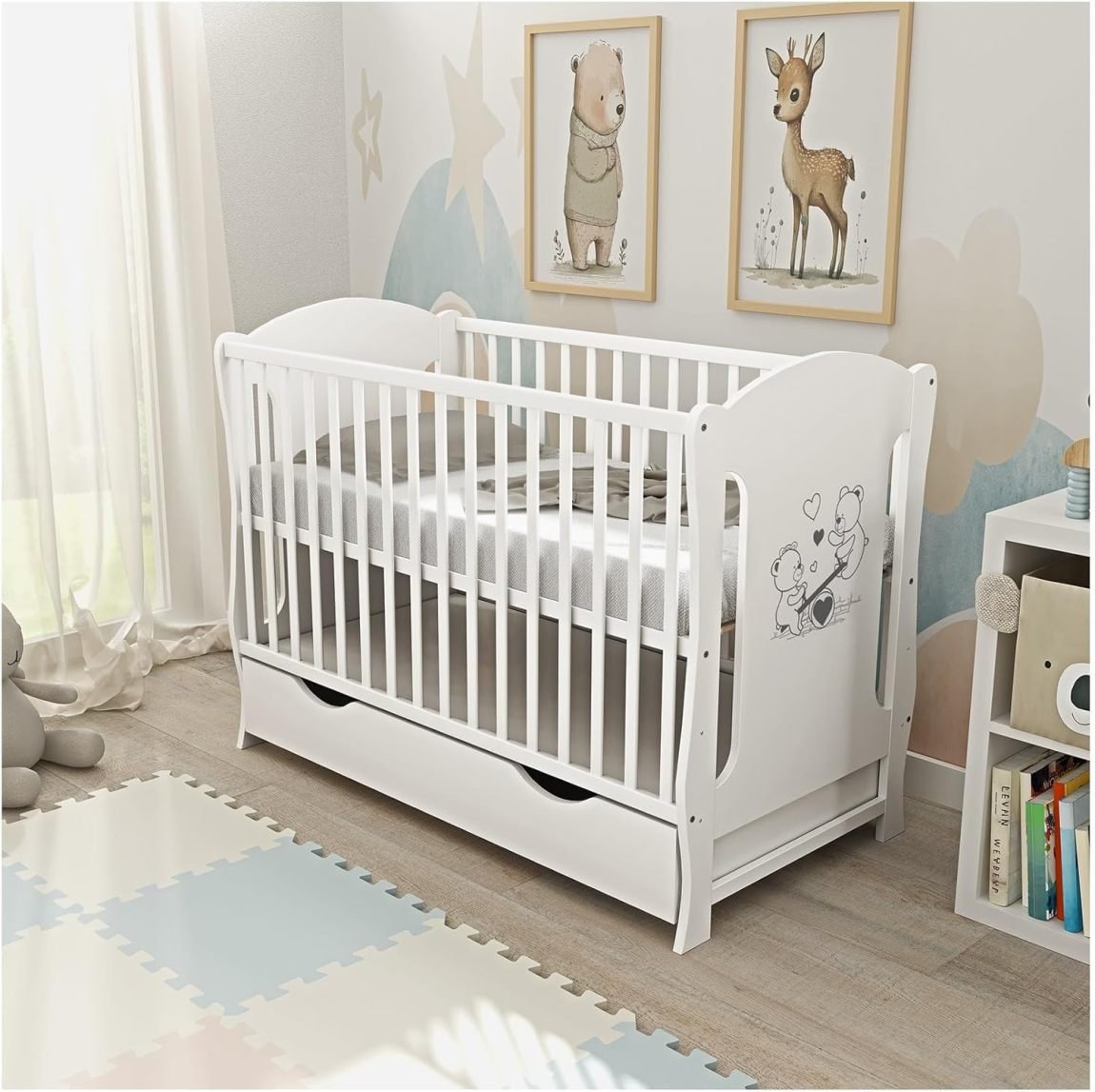 Baby Delux Cuna 60 × 120 cm blanca – Convertible en cama junior, cajón, colchón, motivo osito balancín