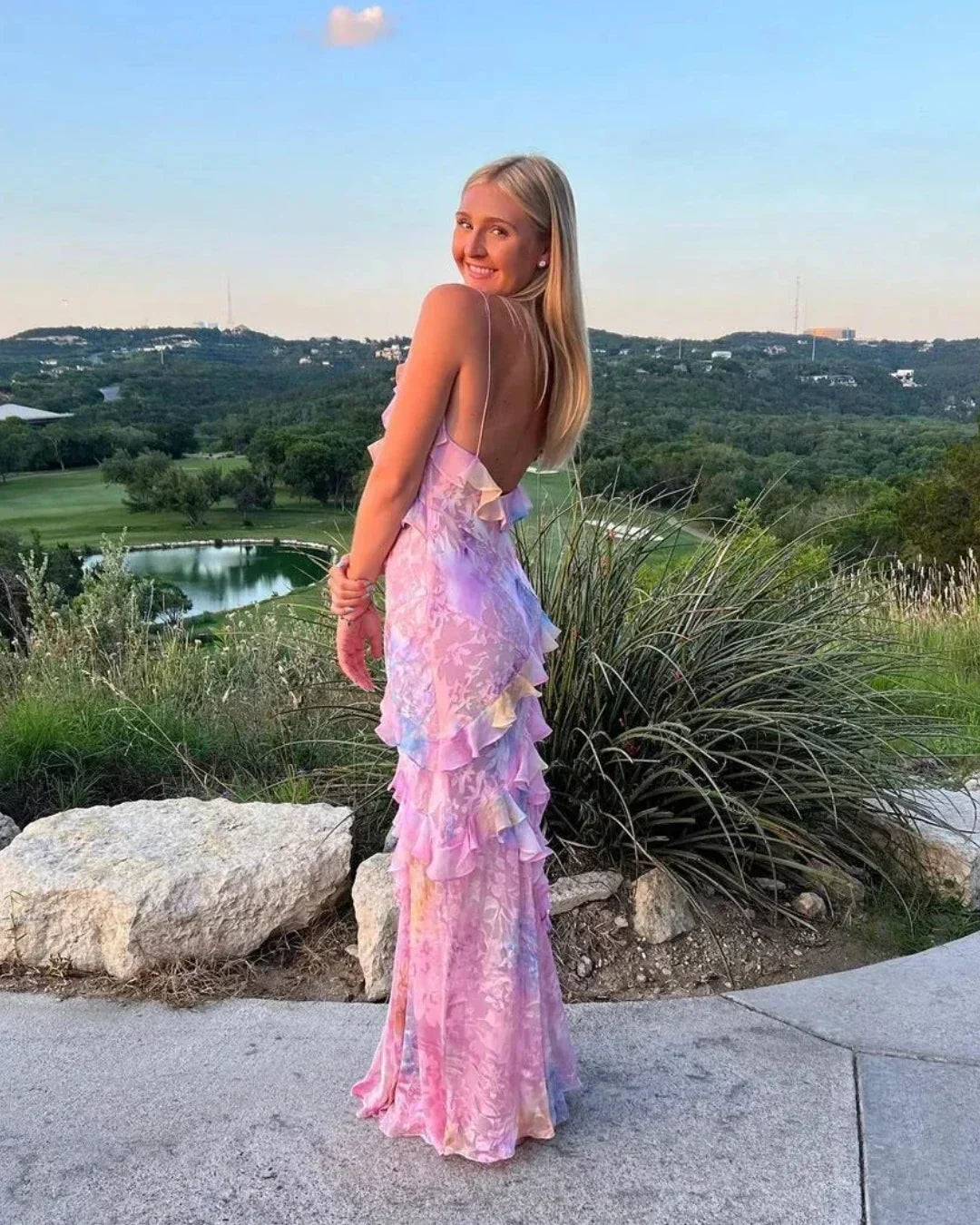 Vestido Etéreo y Fluido