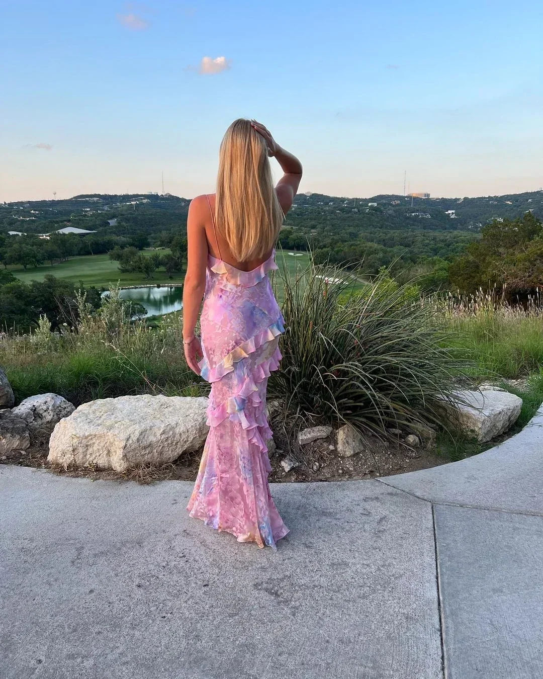 Vestido Etéreo y Fluido